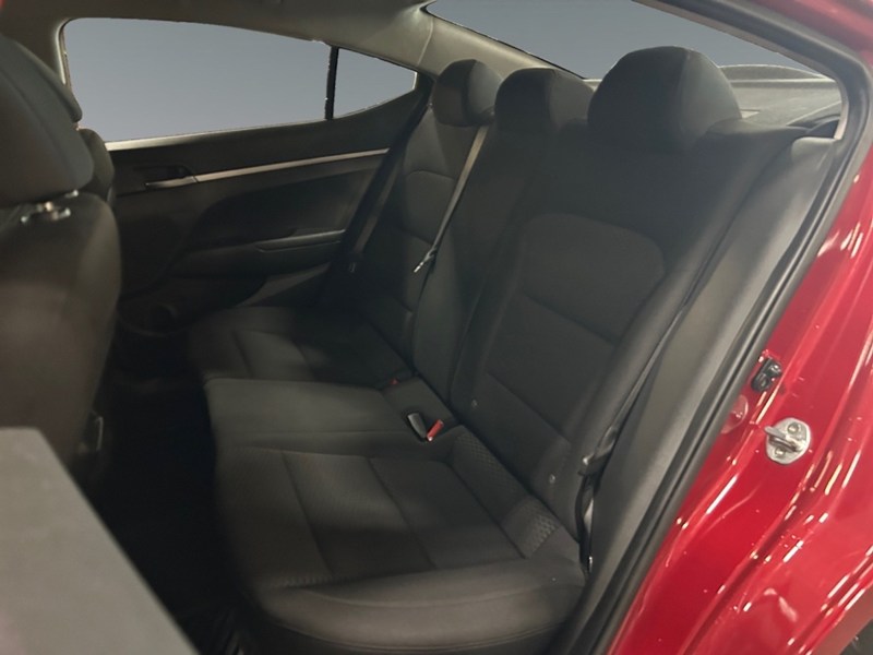 2020 Hyundai Elantra Essential IVT | Ultra Low KM's