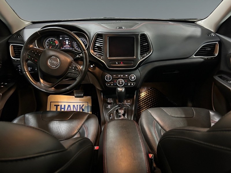 2020 Jeep Cherokee Trailhawk Elite 4x4 | Low KM's