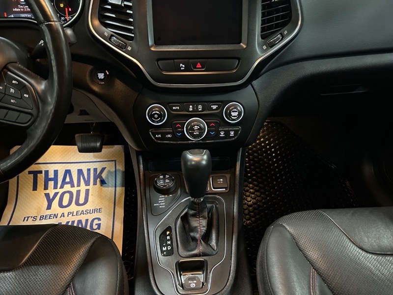 2020 Jeep Cherokee Trailhawk Elite 4x4 | Low KM's