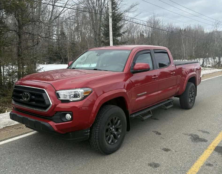 2020 Toyota Tacoma 4x4 Double Cab | Low KM's
