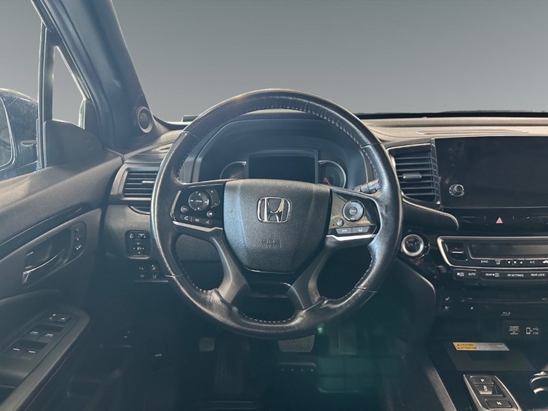 2021 Honda Pilot Black Edition AWD | Low KM's