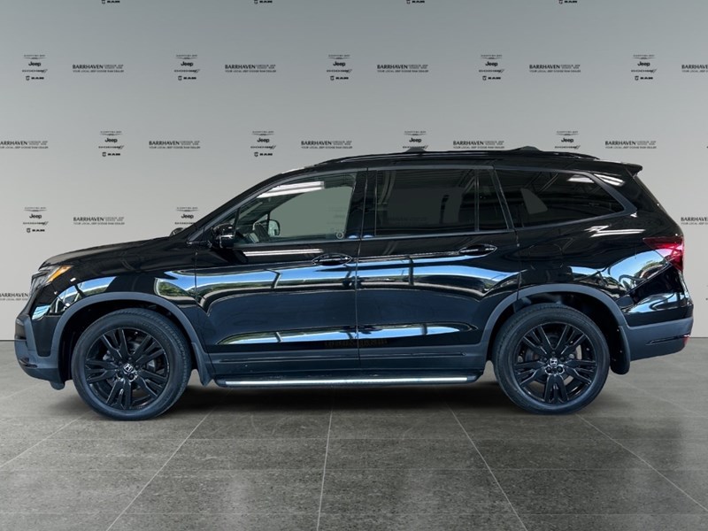 2021 Honda Pilot Black Edition AWD | Low KM's