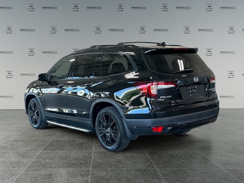 2021 Honda Pilot Black Edition AWD | Low KM's