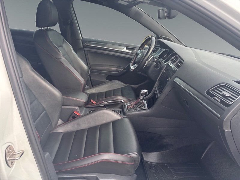 2021 Volkswagen Golf GTI Autobahn | Low KM's