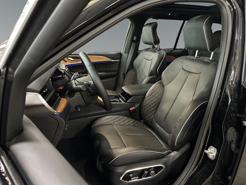 2023 Jeep Grand Cherokee 4xe Summit Reserve 4x4