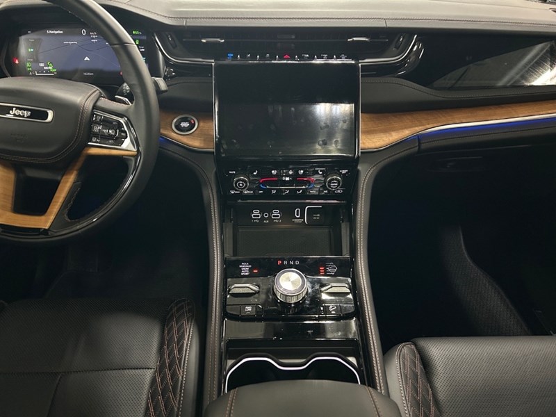 2023 Jeep Grand Cherokee 4xe Summit Reserve 4x4