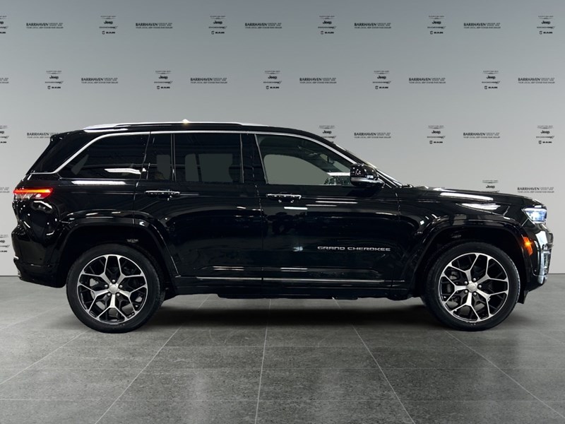 2023 Jeep Grand Cherokee 4xe Summit Reserve 4x4 | Hybrid, Leather, Pano Roof