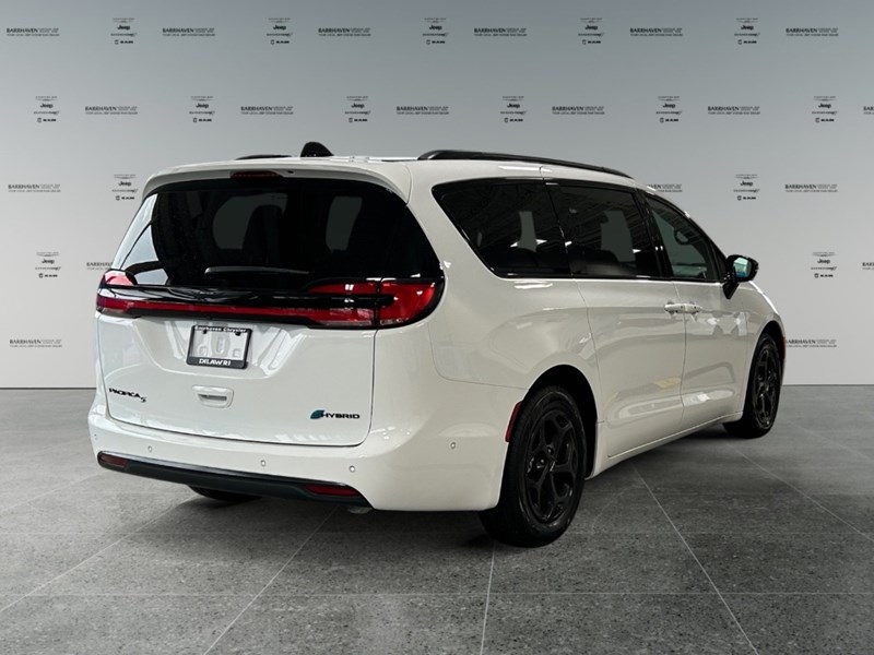 2024 Chrysler Pacifica Hybrid Premium S Appearance