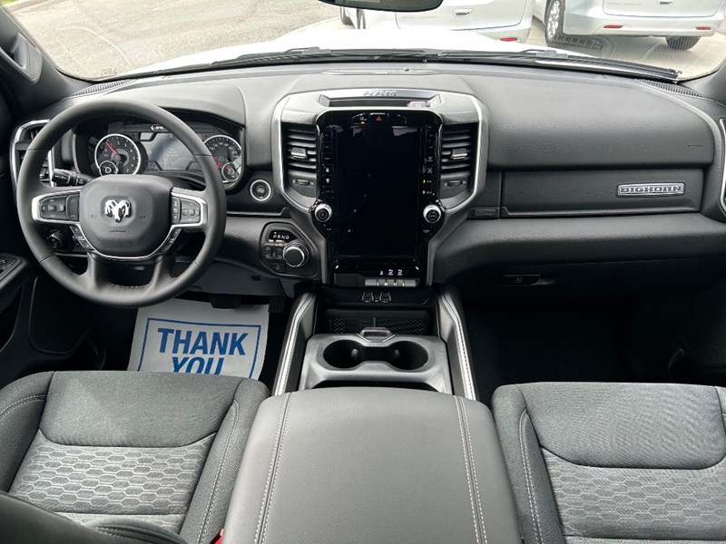 2025 RAM 1500 Big Horn 4x4 Crew Cab 5'7" Box