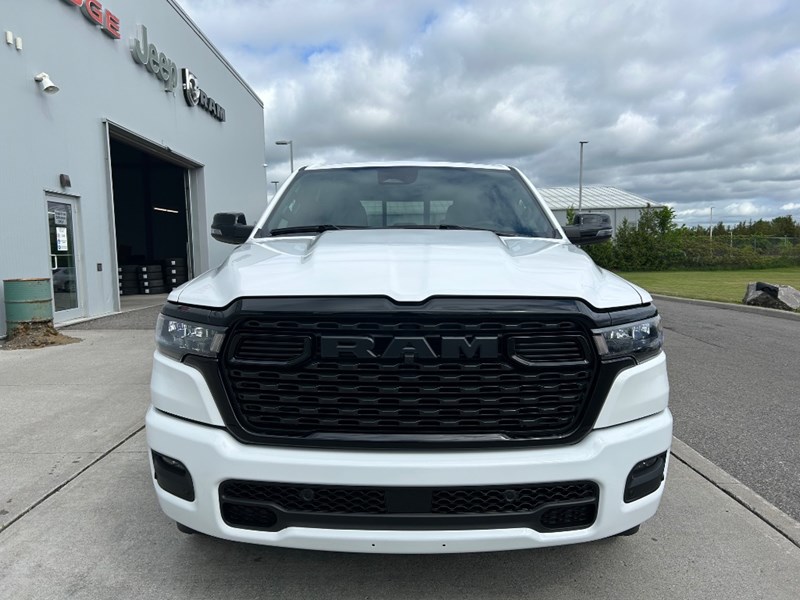 2025 RAM 1500 Big Horn 4x4 Crew Cab 5'7" Box
