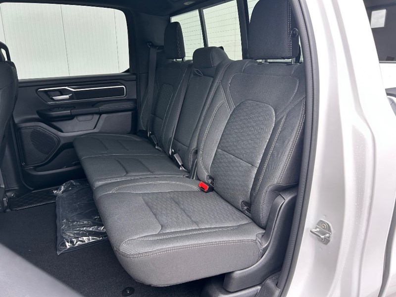 2025 RAM 1500 Big Horn 4x4 Crew Cab 5'7" Box