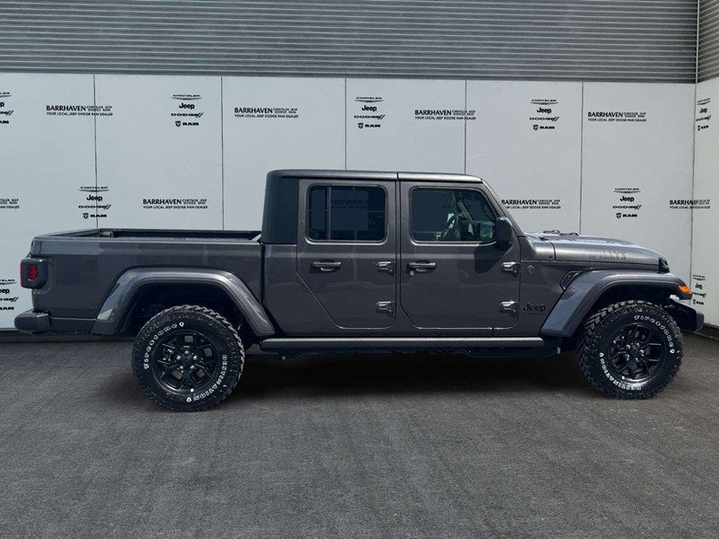 2026 Jeep Gladiator Willys 4x4