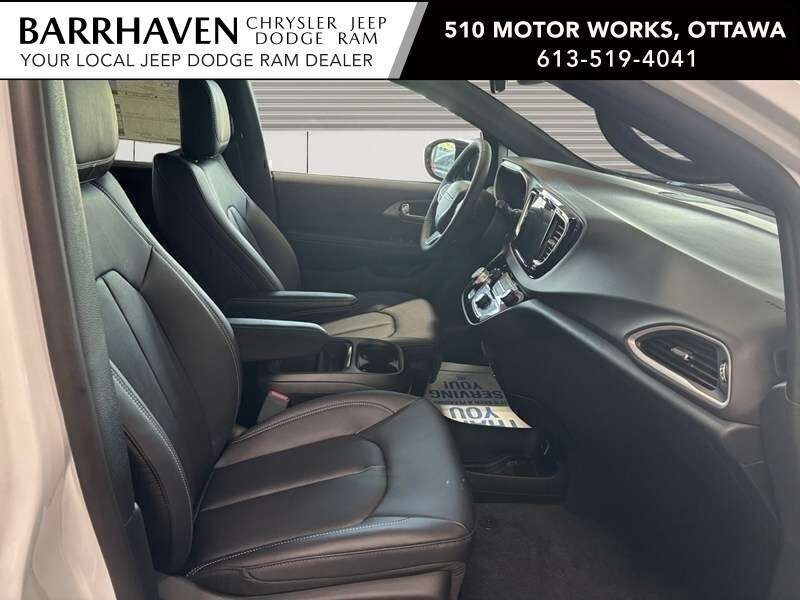2027 Chrysler Grand Caravan SXT 2WD