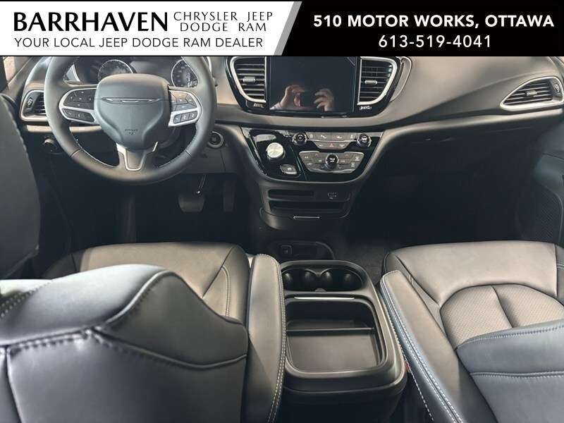 2027 Chrysler Grand Caravan SXT 2WD
