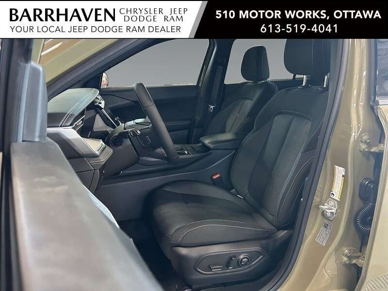 2026 Jeep Cherokee Laredo 4x4