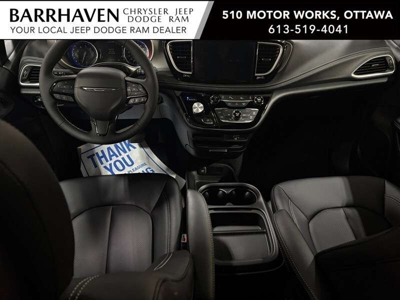 2027 Chrysler Pacifica Select AWD