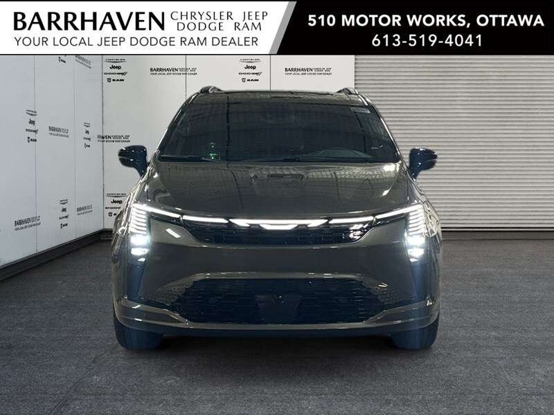 2027 Chrysler Pacifica Select AWD