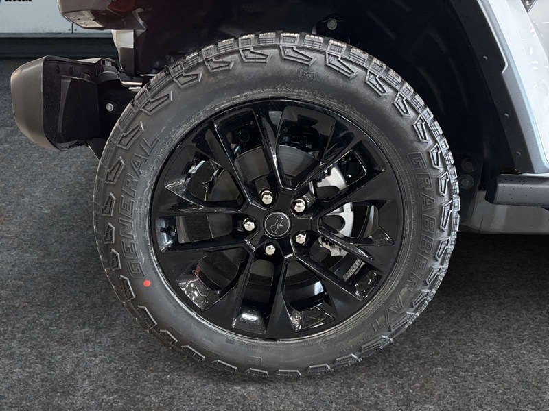 2026 Jeep Gladiator NightHawk 4x4