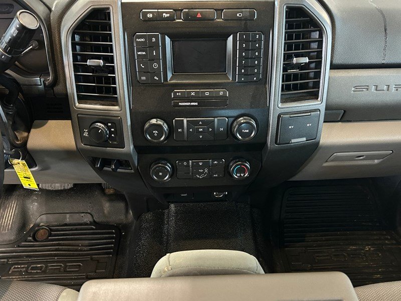 2021 Ford F-350 XL 4WD SuperCab 6.75' Box | Local Trade | Diesel