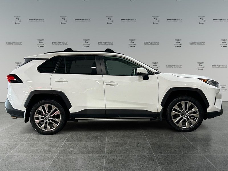2020 Toyota RAV4 XLE  Premium AWD