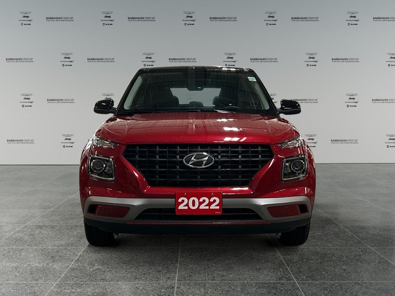 2022 Hyundai Venue Essential IVT w/Two-Tone | Ultra Low KM's