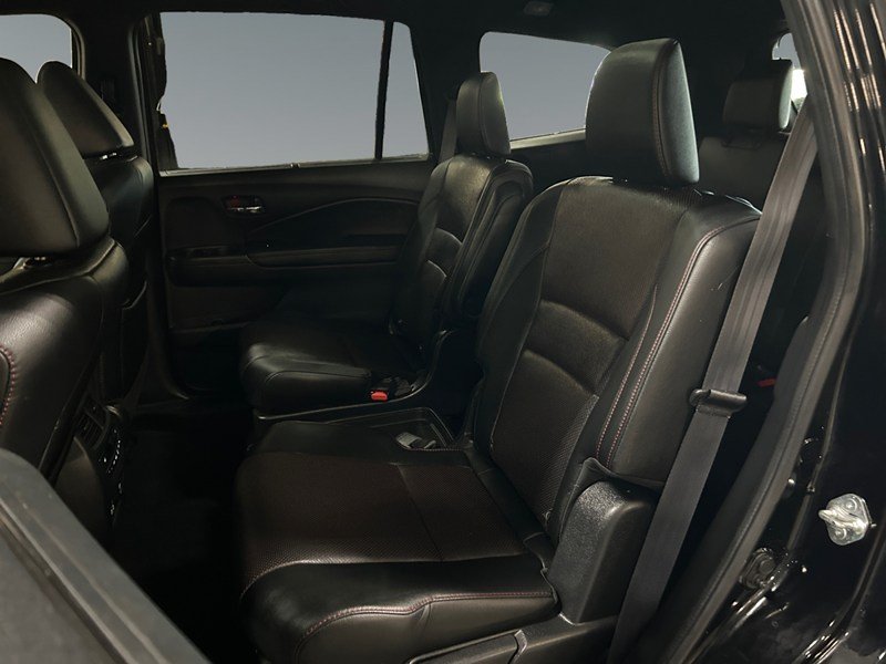 2022 Honda Pilot Black Edition AWD
