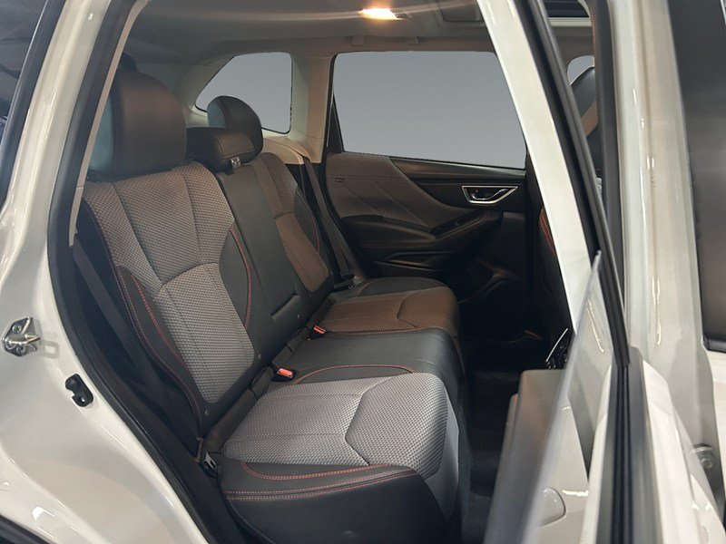 2019 Subaru Forester 2.5i Sport w/EyeSight Pkg | Low KM's