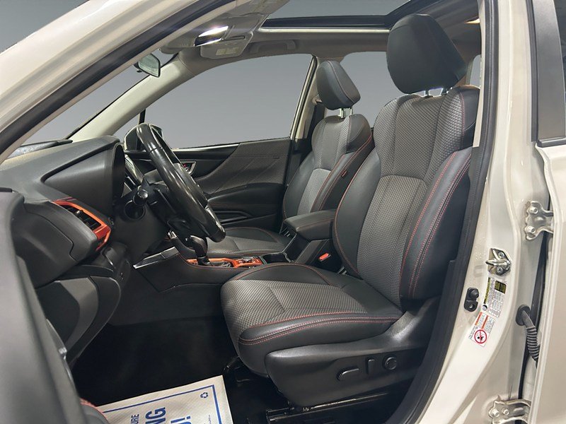 2019 Subaru Forester 2.5i Sport w/EyeSight Pkg | Low KM's
