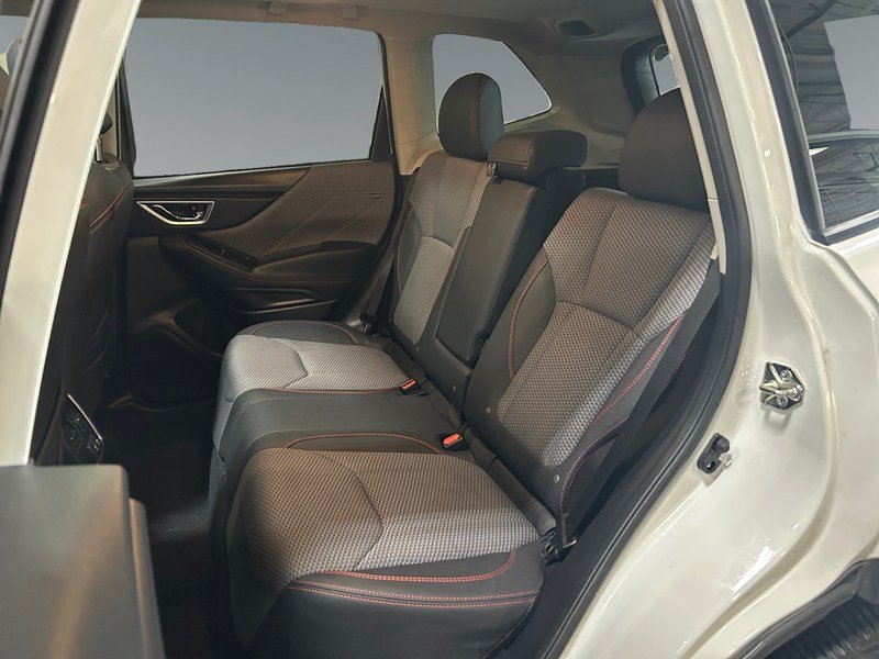 2019 Subaru Forester 2.5i Sport w/EyeSight Pkg | Low KM's
