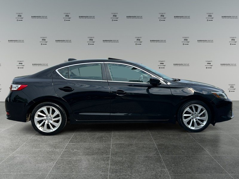 2017 Acura ILX Premium | Ultra Low KM's