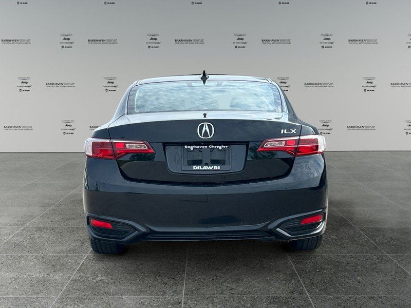 2017 Acura ILX Premium | Ultra Low KM's