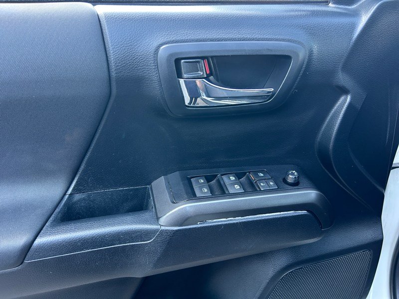 2019 Toyota Tacoma 4x4 TRD Sport | Ultra Low KM's