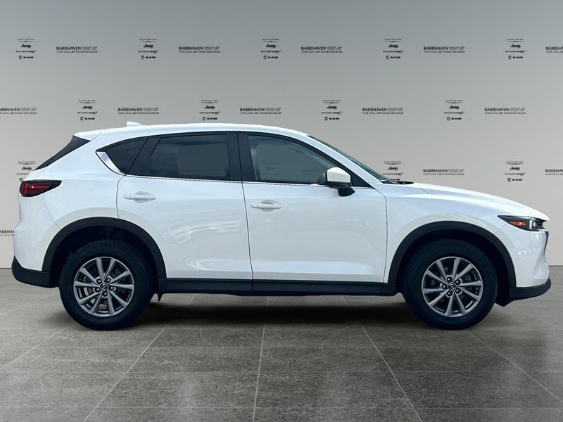 2022 Mazda CX-5 GS AWD | Low KM's