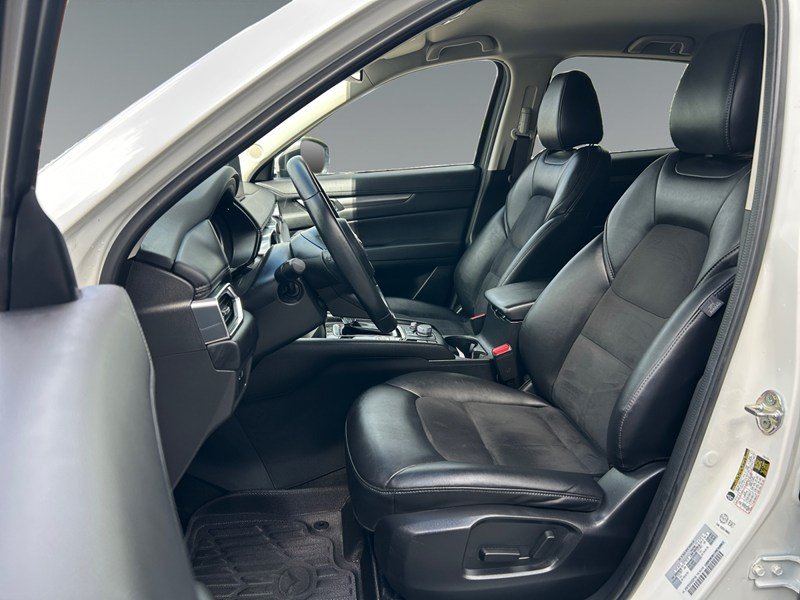 2022 Mazda CX-5 GS AWD | Low KM's