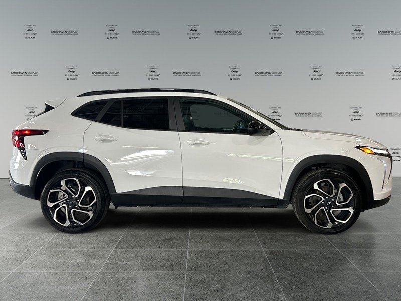 2025 Chevrolet Trax 2RS | Like NEW