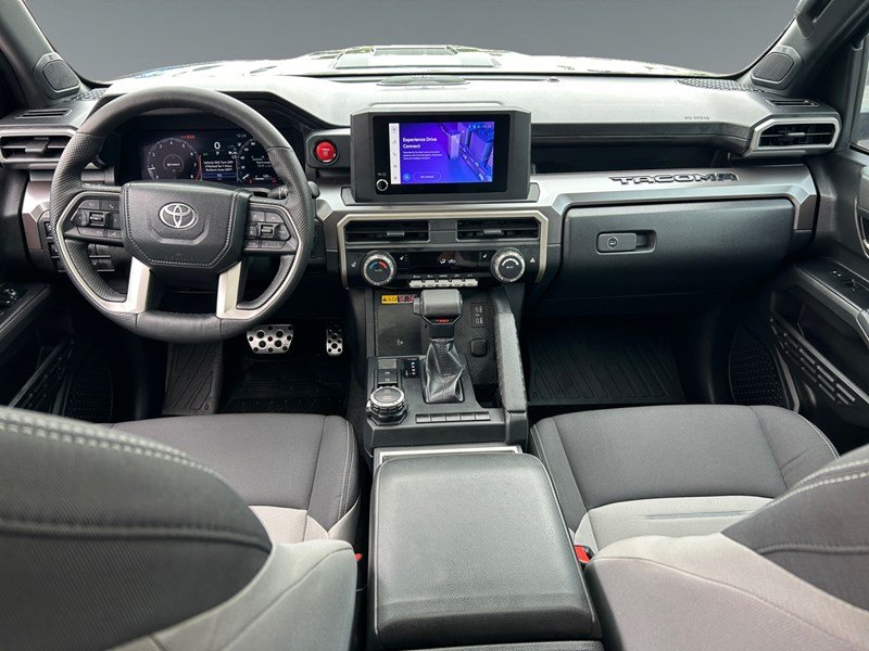 2024 Toyota Tacoma 4x4 Double Cab | TRD Sport | Low KM's
