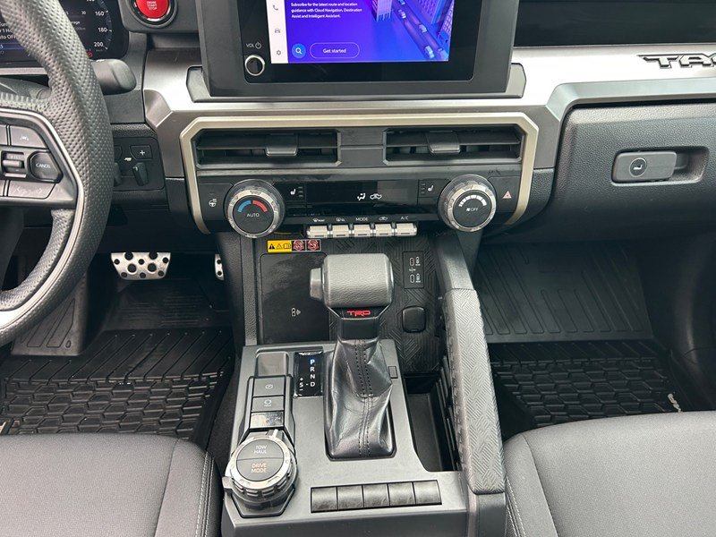 2024 Toyota Tacoma 4x4 Double Cab | TRD Sport | Low KM's