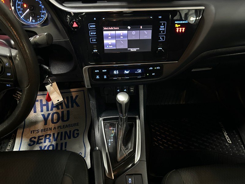 2019 Toyota Corolla LE | Low KM's