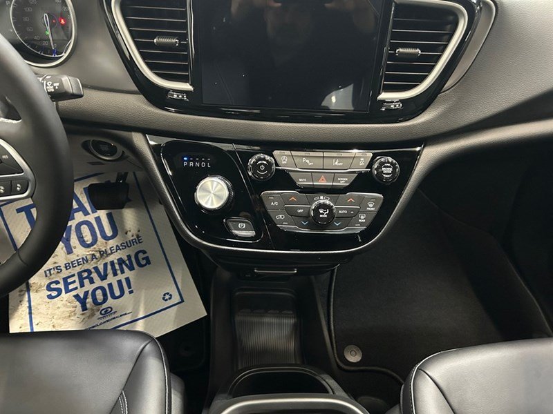 2026 Chrysler Grand Caravan SXT 2WD