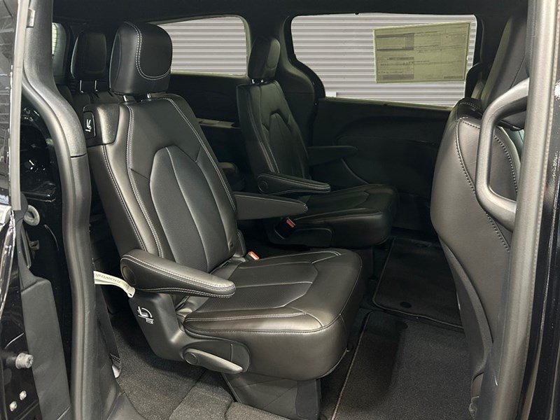 2026 Chrysler Grand Caravan SXT 2WD