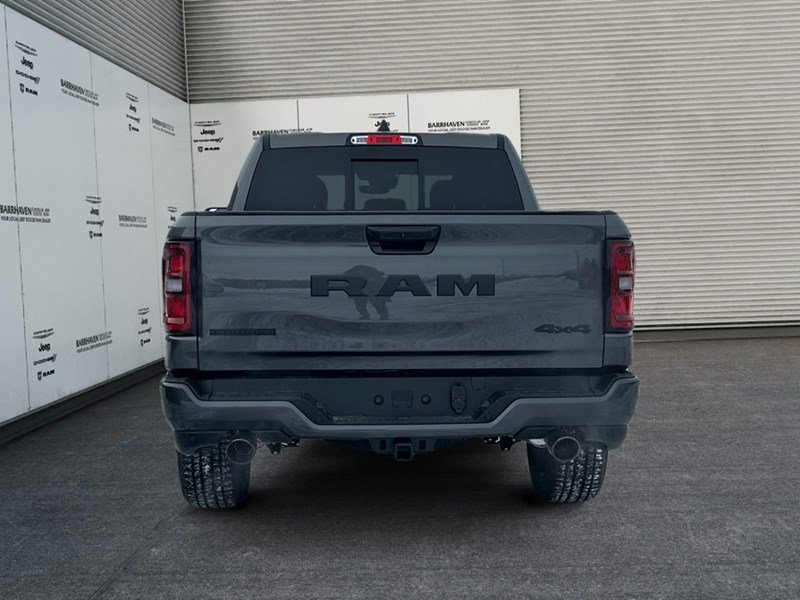 2025 RAM 1500 Big Horn 4x4 Crew | Night Edition