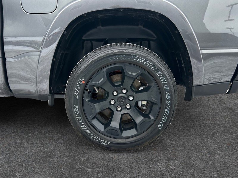 2025 RAM 1500 Big Horn 4x4 Crew | Night Edition
