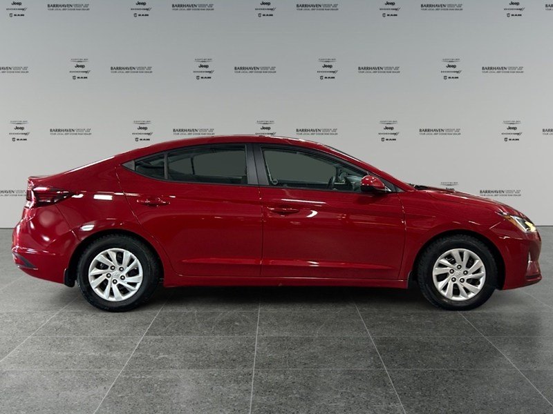 2020 Hyundai Elantra Essential IVT | Ultra Low KM's