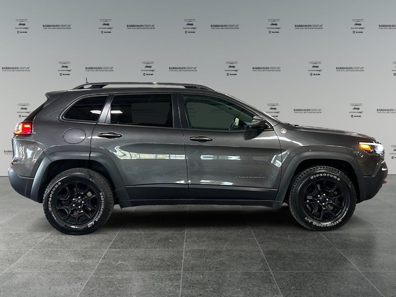 2020 Jeep Cherokee Trailhawk Elite 4x4 | Low KM's