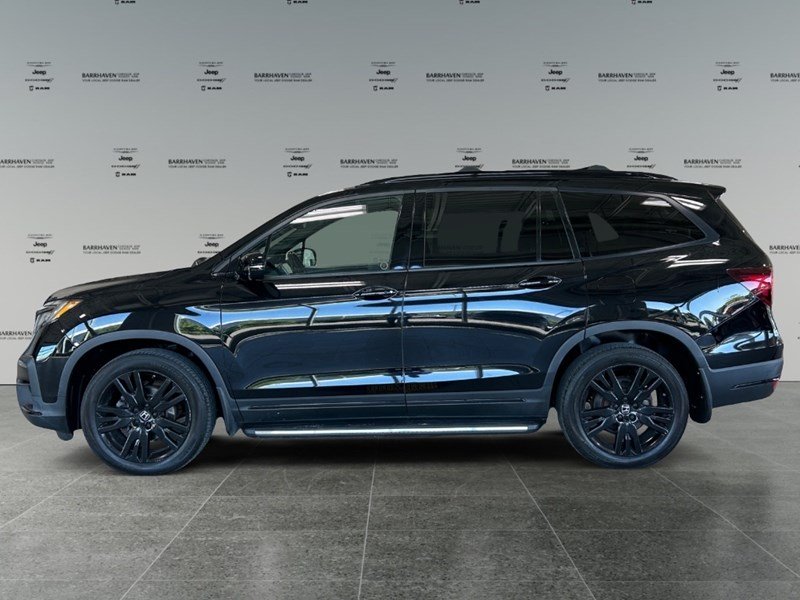 2021 Honda Pilot Black Edition AWD | Low KM's