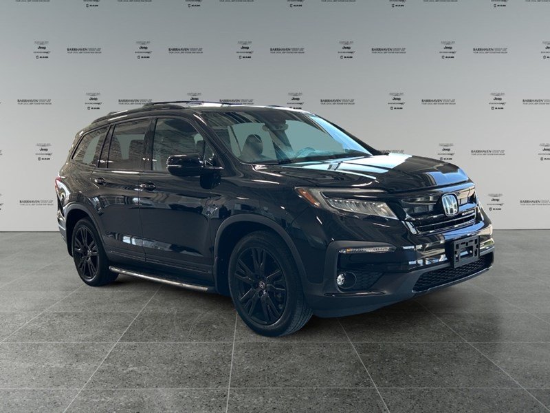2021 Honda Pilot Black Edition AWD | Low KM's