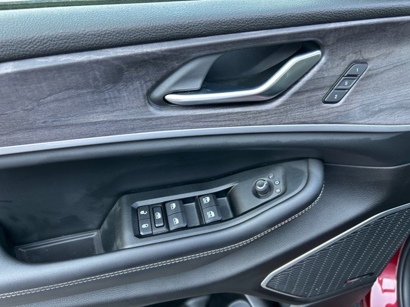 2023 Jeep Grand Cherokee 4xe 4x4 | Hybrid, Leather, Pano Roof, DVD