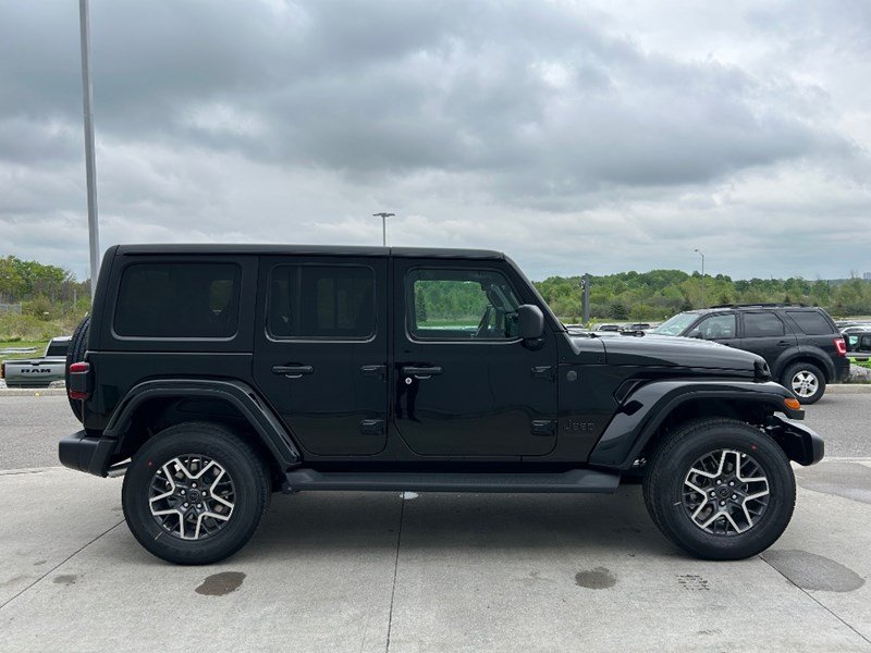 2025 Jeep Wrangler Sahara 4 Door 4x4