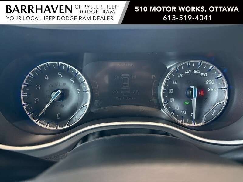 2027 Chrysler Grand Caravan SXT 2WD