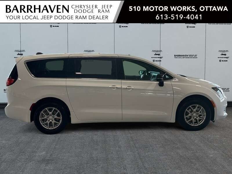 2027 Chrysler Grand Caravan SXT 2WD